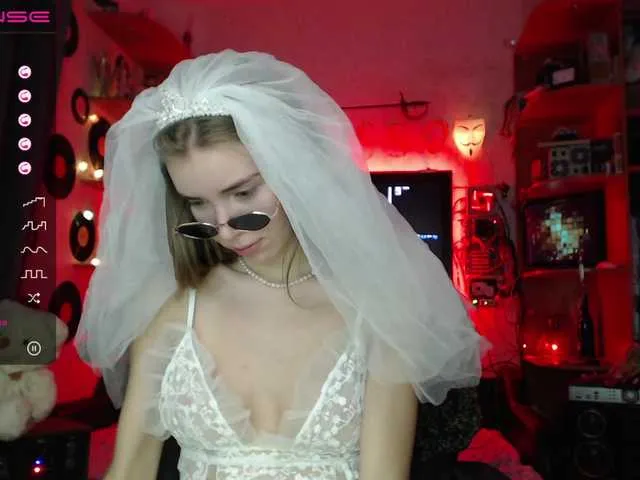 Live sex webcam photo for kika-Co #271552226