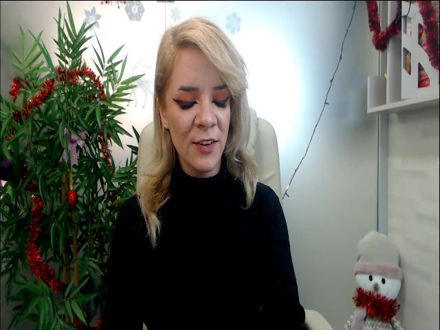 Live sex webcam photo for Misha_Diamond #271547507