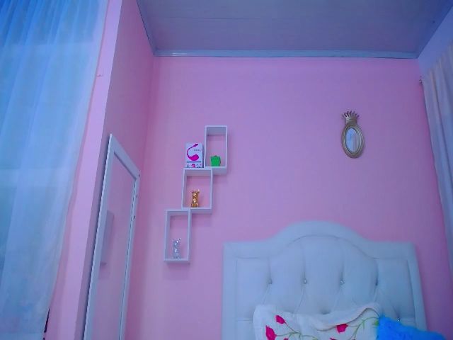 Live sex webcam photo for Petite_camila #287864984