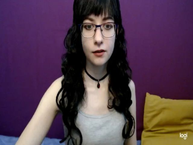 Live sex webcam photo for Sophie_Smile #271545912