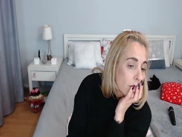 Live sex webcam photo for Layla2022 #271550857