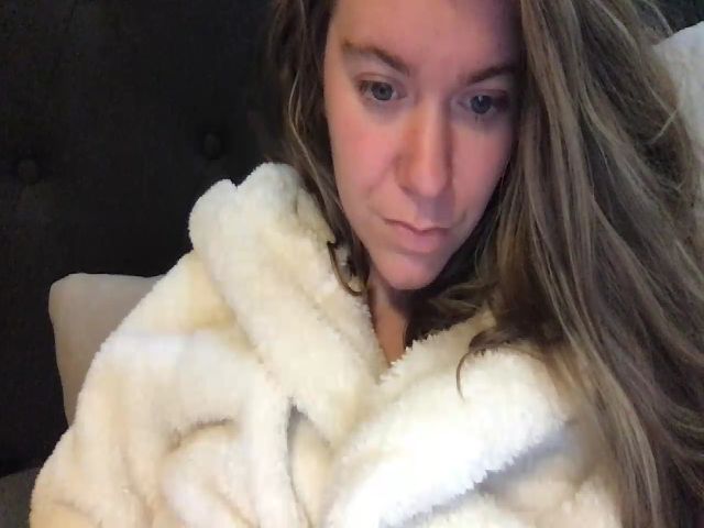 Live sex webcam photo for Trixiegirl3 #271553919