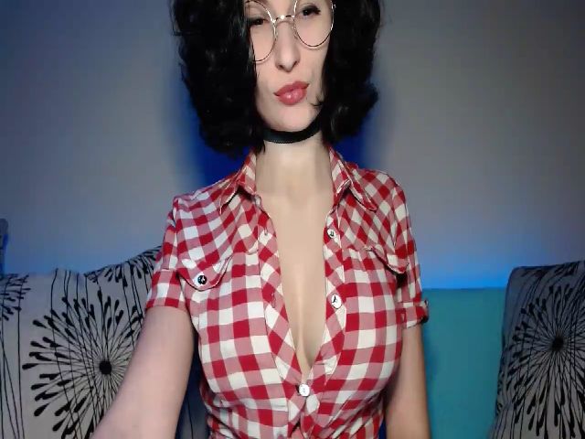 Live sex webcam photo for Khriss_69 #271554651
