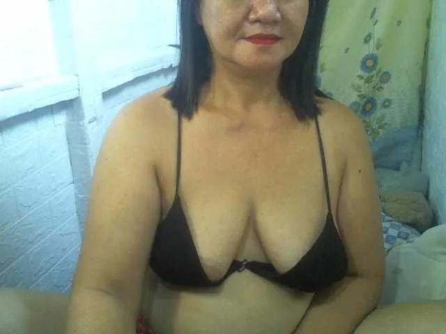 Live sex webcam photo for sexxyicee69 #271544303