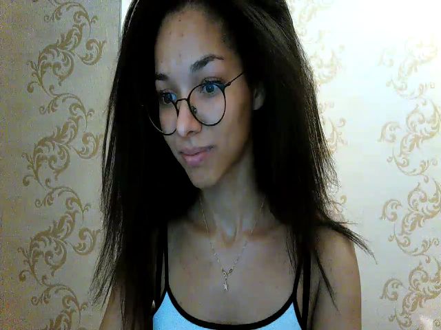 Live sex webcam photo for Carmel_Dee #271551776