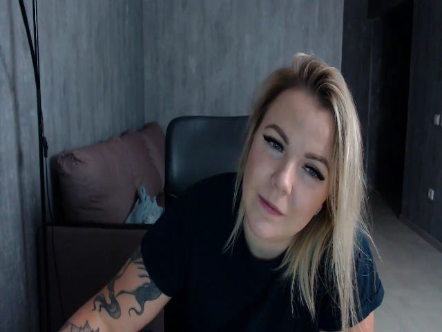 Live sex webcam photo for MaryMarmalade #271548958