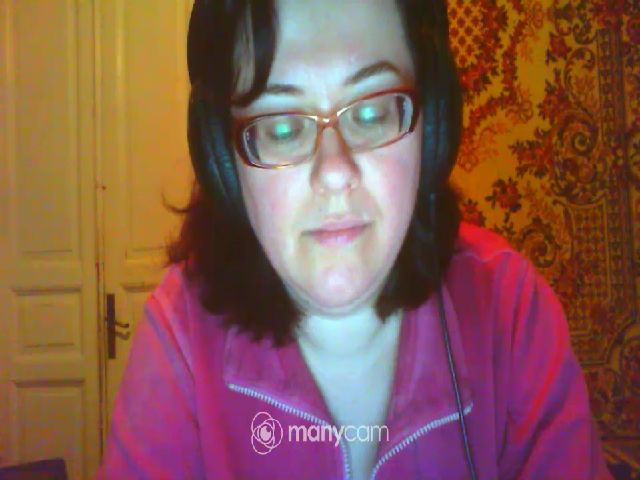 Live sex webcam photo for KittyMieuw #271553721