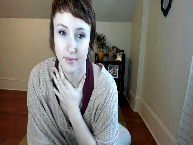 Live sex webcam photo for QueenMaery #271552108