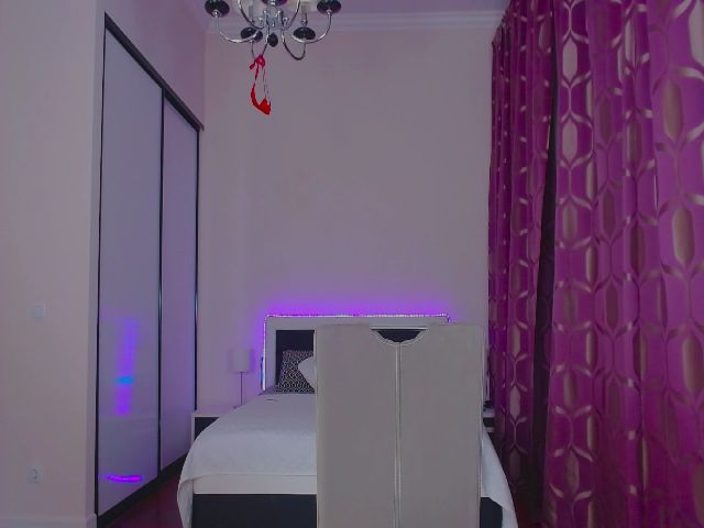 Live sex webcam photo for Banana_slice #271544781