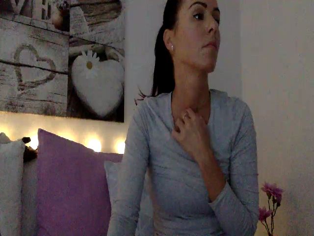 Live sex webcam photo for Brandybella #271550781