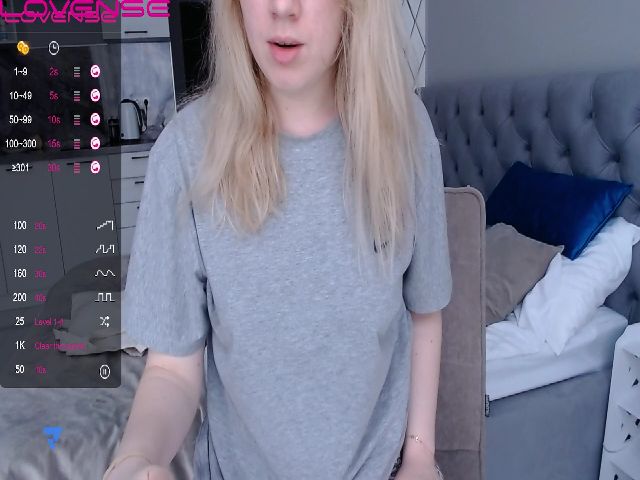 Live sex webcam photo for Katy_doll_19 #271550206
