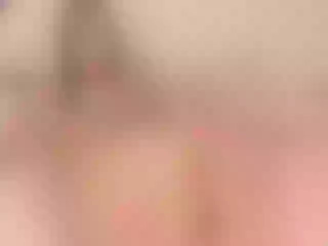 Live sex webcam photo for Luu-queen #271547158
