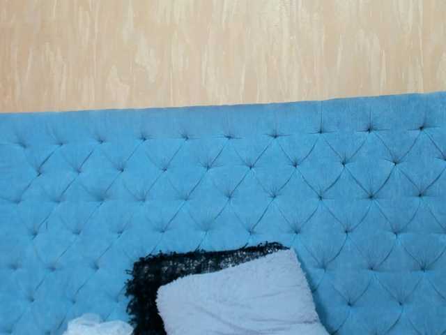 Live sex webcam photo for YarelySmith #271547510