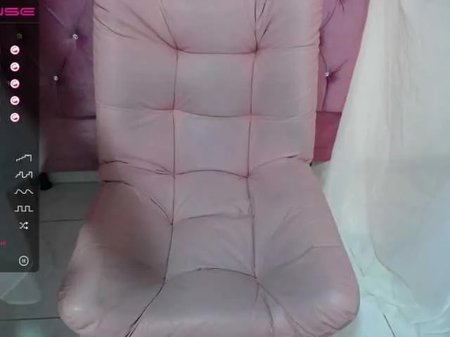 Live sex webcam photo for MelaniRice #271549825