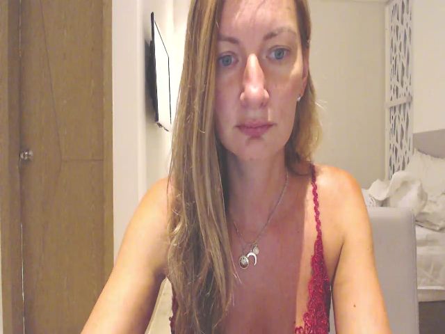 Live sex webcam photo for OhSoPrecious #271555028