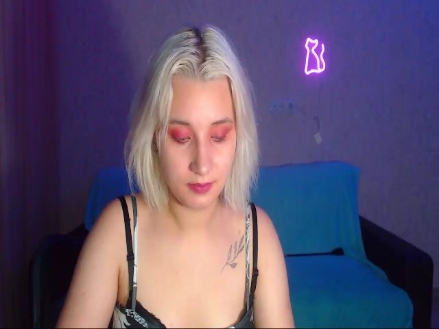 Live sex webcam photo for Star_Laura #271553697