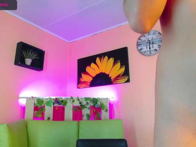 Live sex webcam photo for marianasan- #271552985