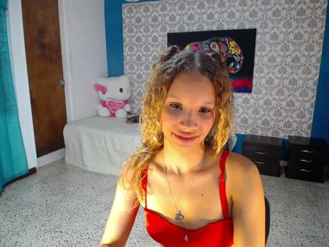 Live sex webcam photo for kendraaxl #271553137