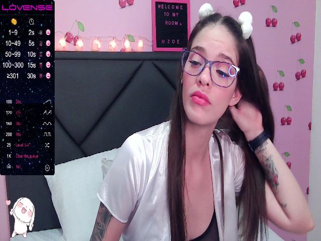 Live sex webcam photo for Zoe69__xx #271548473