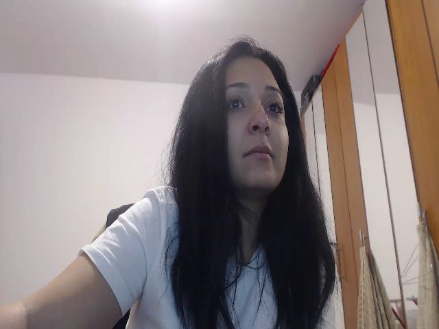 Live sex webcam photo for HateBrasxxx #271553639