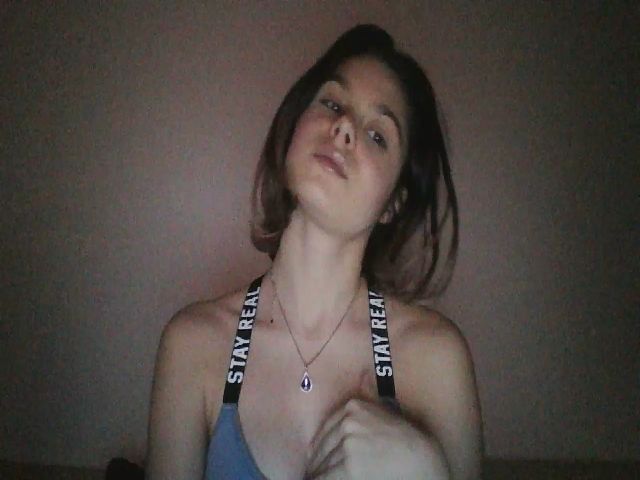 Live sex webcam photo for AriahKiss #271551880