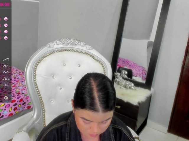 Live sex webcam photo for emma-lo #271550145