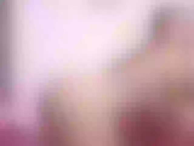 Live sex webcam photo for AaliyahBird #271544357
