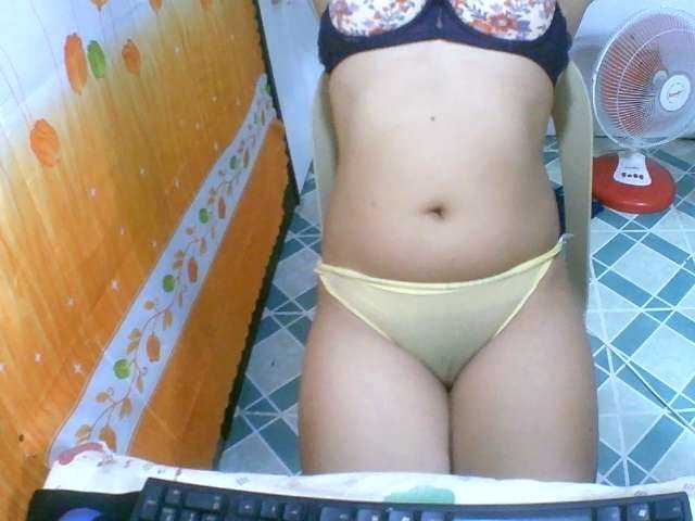 Live sex webcam photo for wildsexykitty #271547175