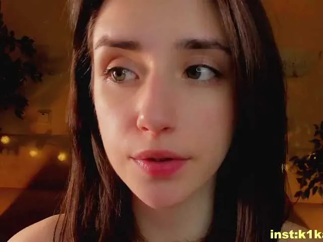 Live sex webcam photo for AdelaKouch #271543757