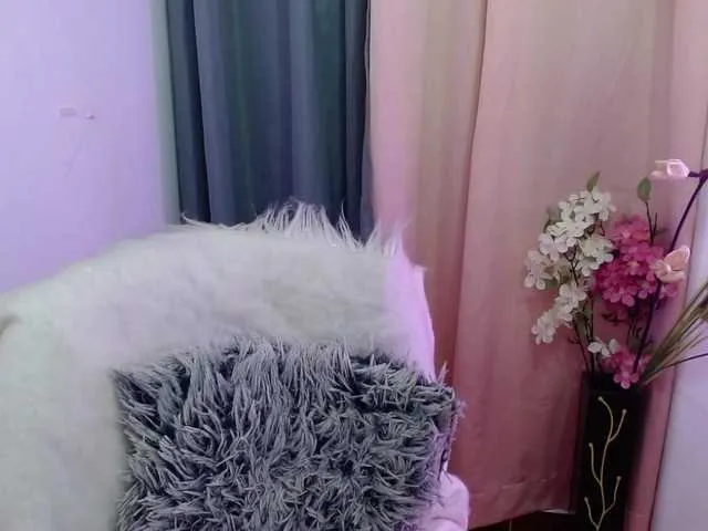 Live sex webcam photo for Skinnyhorny #271552906