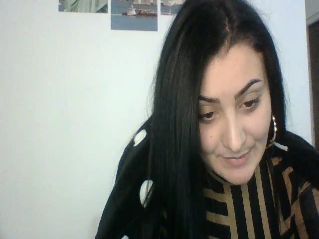 Live sex webcam photo for NicolleMora #271553549