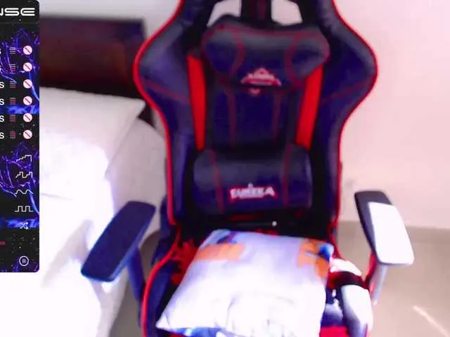 Live sex webcam photo for pink2019 #271565734