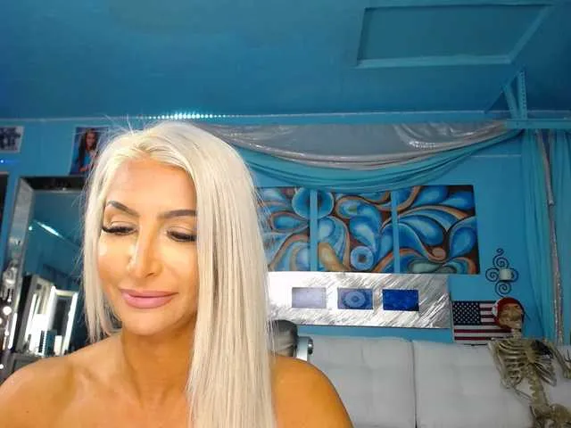 Live sex webcam photo for adrianna_fox #287953280