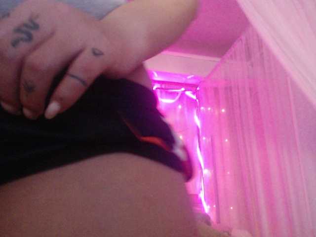 Live sex webcam photo for AniBlein #271558692