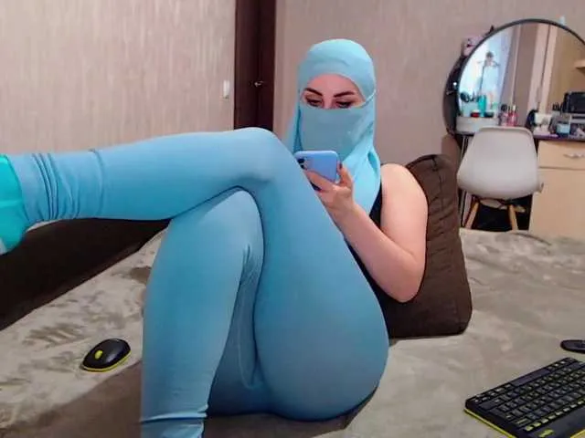 Live sex webcam photo for Blue-Eyes1 #271558097