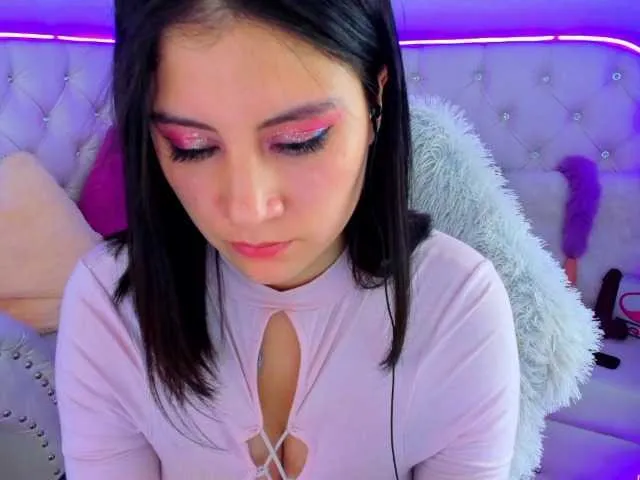 Live sex webcam photo for Alison-fire #271558745
