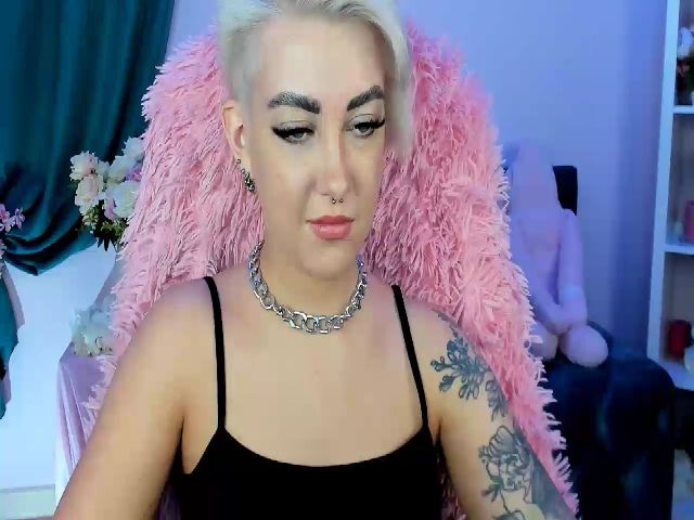 Live sex webcam photo for AkioTy #271559546