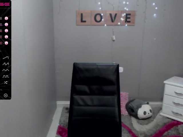 Live sex webcam photo for Lu-baby #271556236