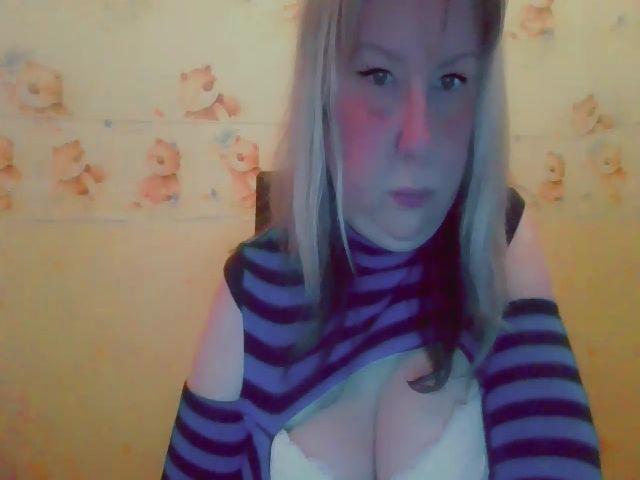 Live sex webcam photo for Christine31 #271559190