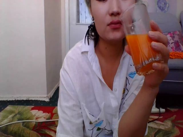 Live sex webcam photo for AsianDoll2000 #271558983