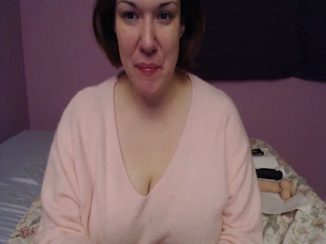 Live sex webcam photo for MissKitty629 #271557125