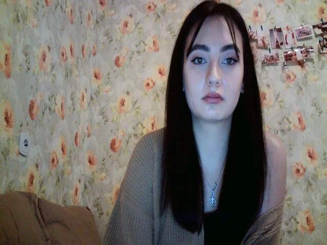 Live sex webcam photo for lolly_hollyy #271561232