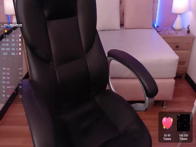 Live sex webcam photo for Keyra_R #271563040