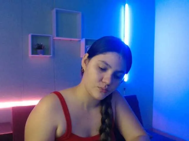 Live sex webcam photo for hanna-queen21 #271561501
