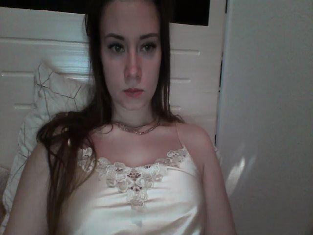 Live sex webcam photo for brunetteMia23 #271562607