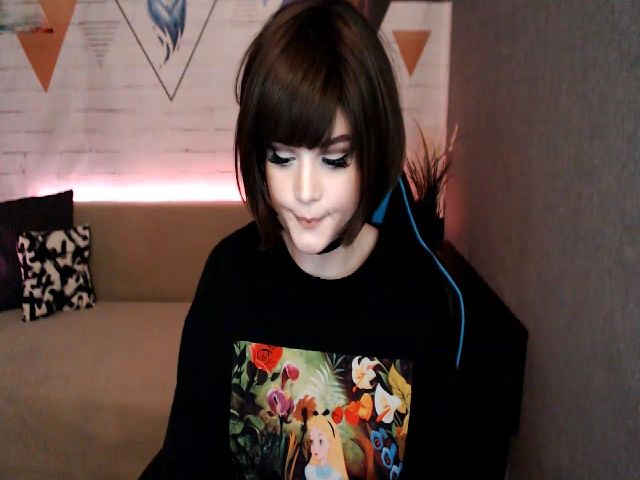 Live sex webcam photo for MonicaHigh #271556870