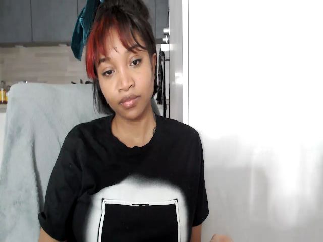 Live sex webcam photo for Islanting #271556574