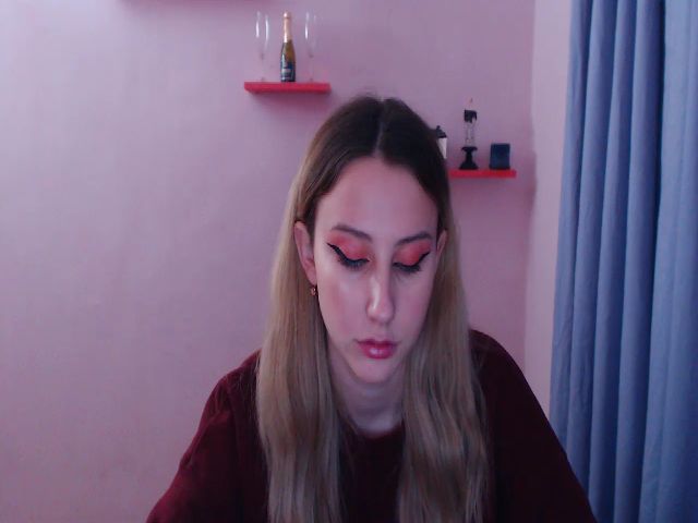 Live sex webcam photo for ModestBlonde #271562571