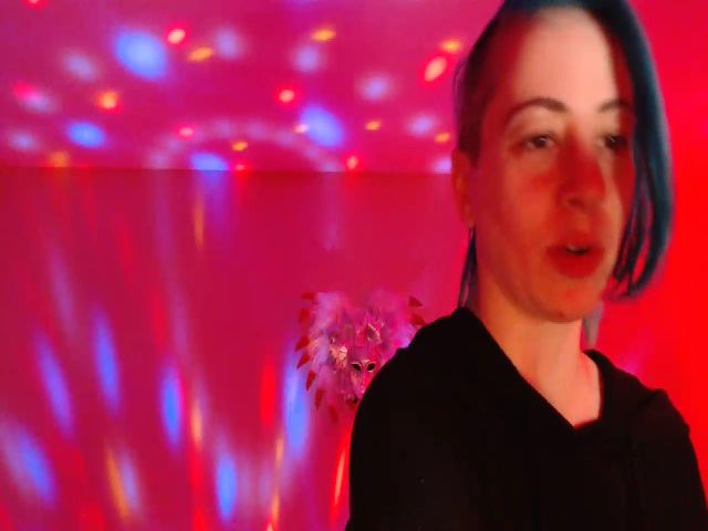 Live sex webcam photo for GoddessLilith #271556971