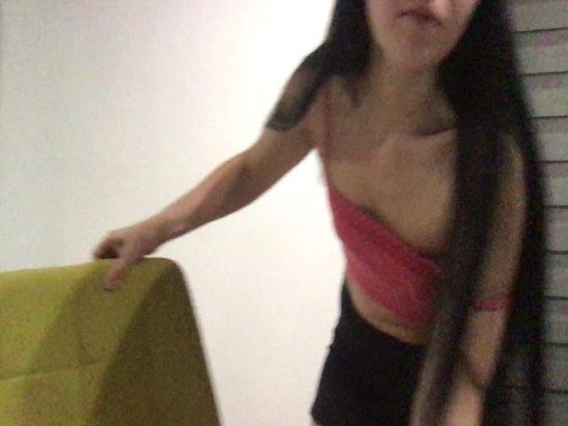 Live sex webcam photo for AdriaPretty #271562849